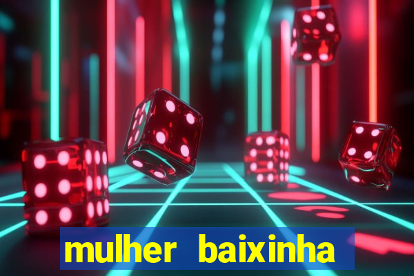 mulher baixinha transando com homens altos